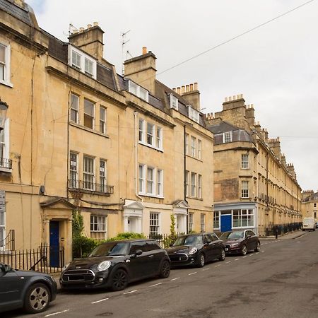 1 Bed Georgian Apartment In Bath City Centre Екстер'єр фото