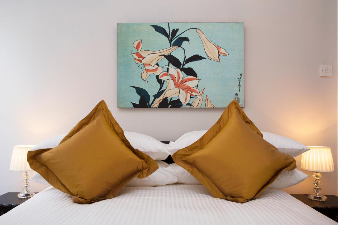 1 Bed Georgian Apartment In Bath City Centre Екстер'єр фото